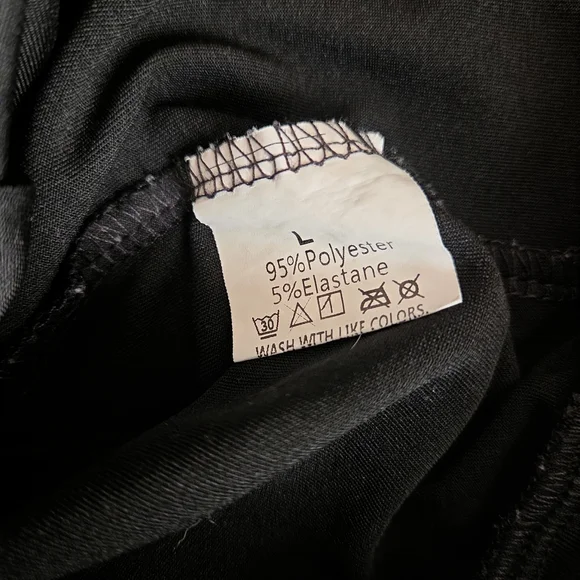 Black Women's Capris - Picture 4 of 4